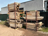 Partij houten balken en planken - afbeelding 1 van  13