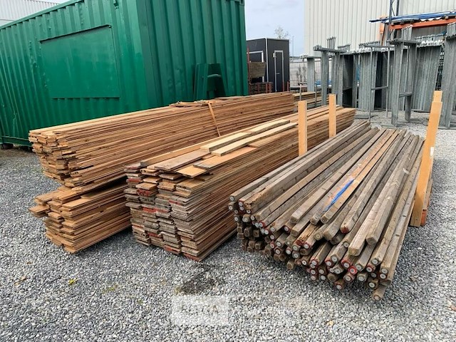 Partij houten balken en planken - afbeelding 5 van  5