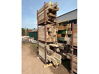 Partij houten balken en planken - afbeelding 2 van  6
