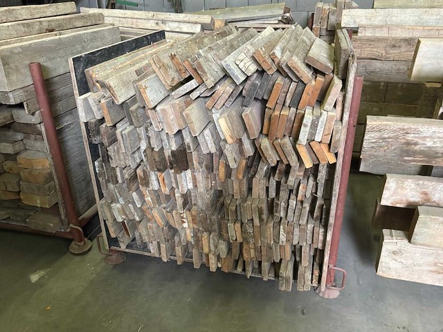 Partij houten balken en planken - afbeelding 3 van  13