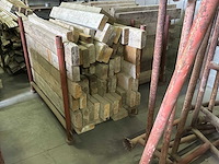 Partij houten balken en planken - afbeelding 9 van  13