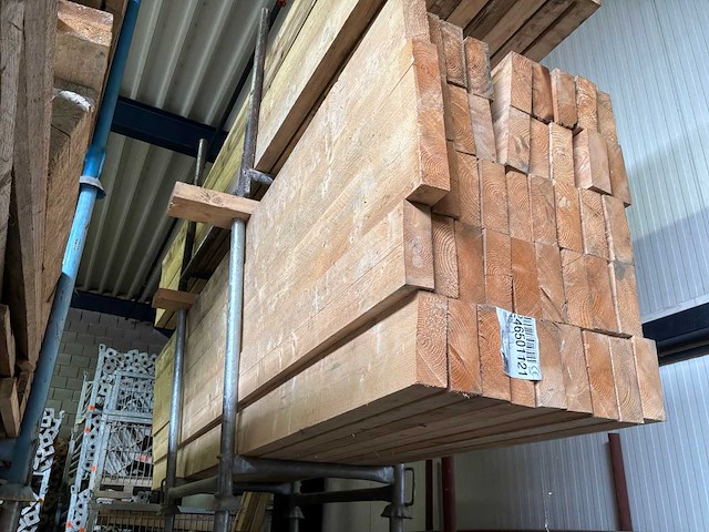 Partij houten balken en planken - afbeelding 13 van  16