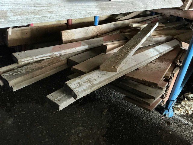 Partij houten balken - afbeelding 7 van  18