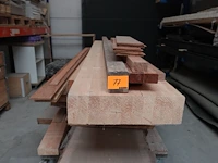 Partij houten balken
