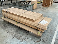 Partij houten balkjes - afbeelding 1 van  4