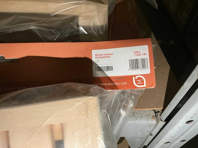 Partij houten hoofd/rugsteunen en sauna toebehoren - afbeelding 4 van  12