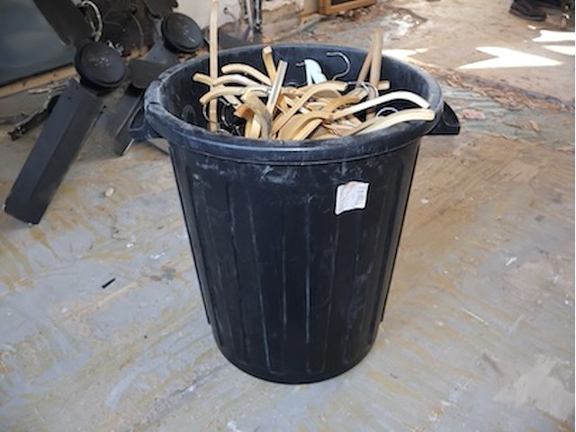 Partij houten kapstokken - afbeelding 3 van  3