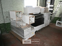 Partij houten kasten - afbeelding 1 van  4