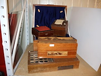 Partij houten koffertjes - afbeelding 1 van  8