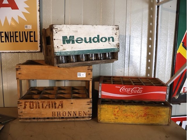 Partij houten kratjes (x4) - afbeelding 1 van  7