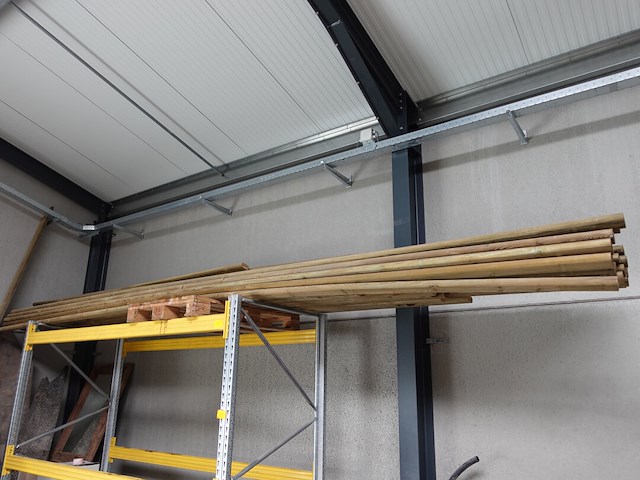 Partij houten omheining - afbeelding 5 van  7