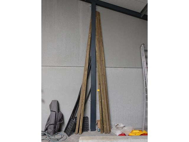 Partij houten omheining - afbeelding 7 van  7