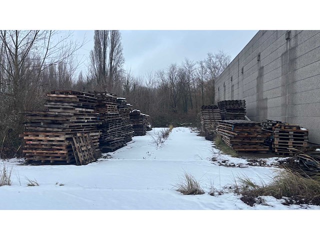 Partij houten pallets - afbeelding 1 van  6