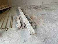 Partij houten palletten en balken - afbeelding 7 van  12