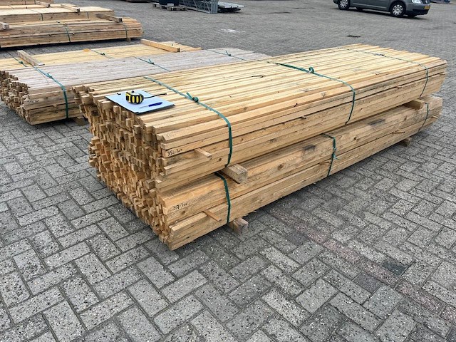Partij houten panlatten 3000x35x22mm 280 stuks - afbeelding 1 van  1