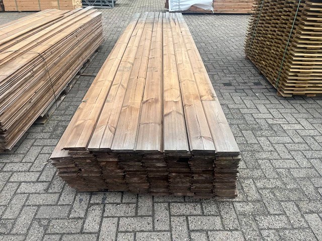 Partij houten planken 4800x140x20mm 140 stuks - afbeelding 1 van  1