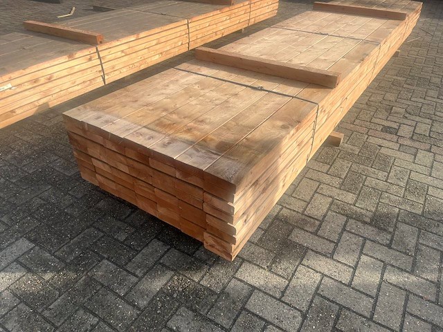 Partij houten planken 5000x150x50mm 49 stuks - afbeelding 1 van  1