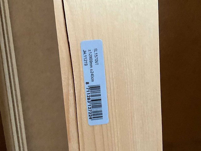 Partij houten planken, balken en latten - afbeelding 10 van  23