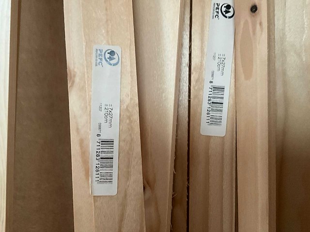 Partij houten planken, balken en latten - afbeelding 11 van  23