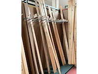 Partij houten planken, balken en latten - afbeelding 23 van  23