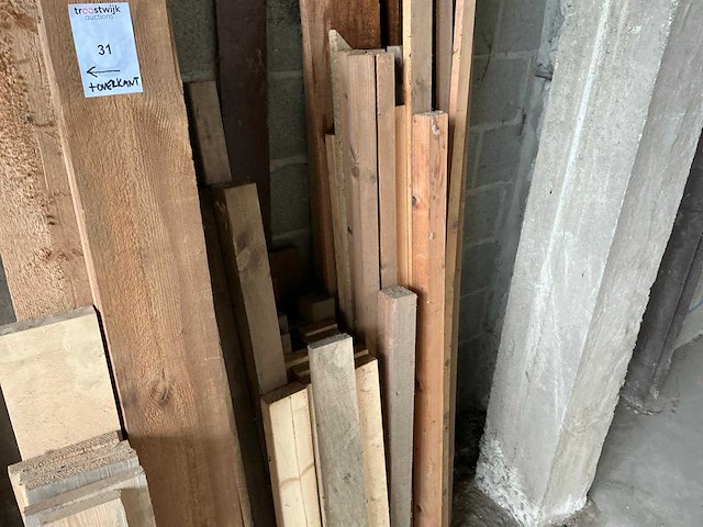 Partij houten planken en balken - afbeelding 5 van  11