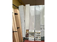 Partij houten planken, latten en wandpanelen - afbeelding 19 van  21