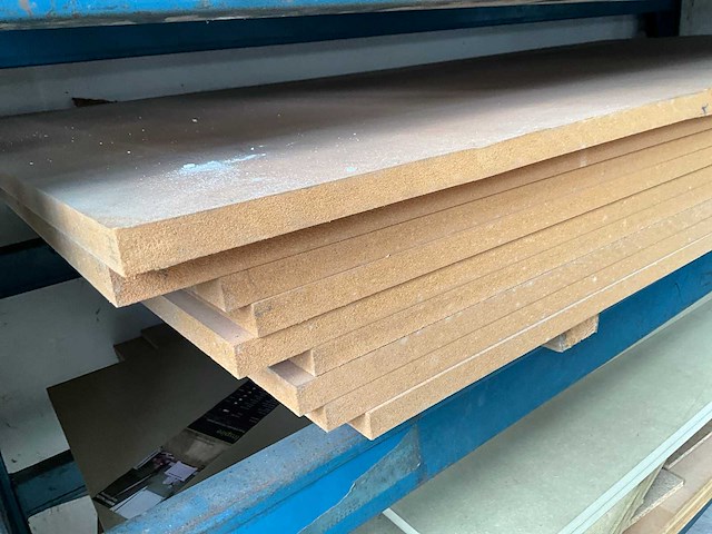 Partij houten platen - afbeelding 9 van  11