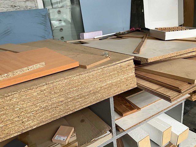 Partij houten platen - afbeelding 11 van  11