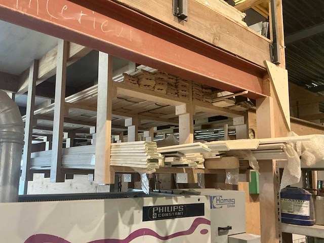 Partij houten plinten - afbeelding 4 van  12