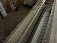 Partij houten plinten - afbeelding 9 van  12