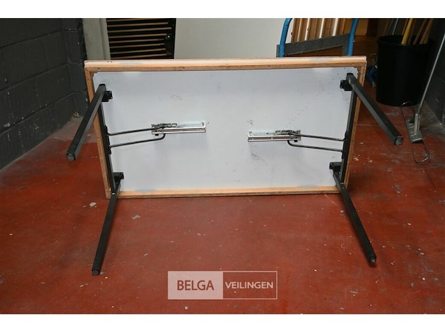 Partij houten plooitafels + kar - afbeelding 7 van  8