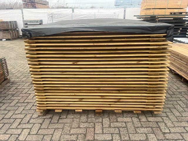 Partij houten schotten 1800x1800mm 25 stuks - afbeelding 1 van  1
