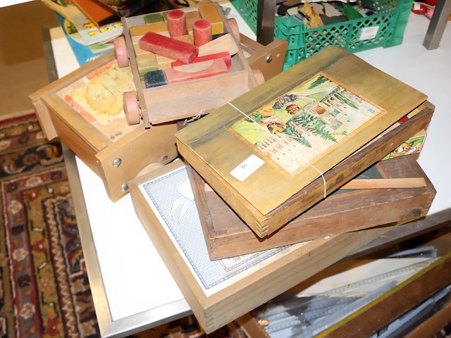 Partij houten speelgoed - afbeelding 1 van  5