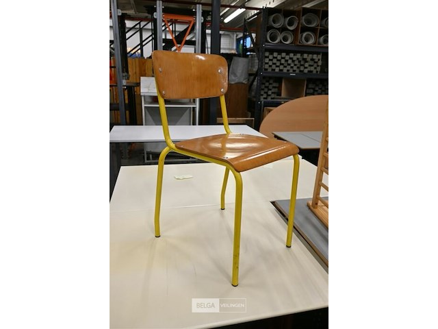 Partij houten stoelen - afbeelding 2 van  5