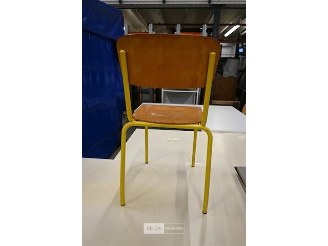 Partij houten stoelen - afbeelding 3 van  5