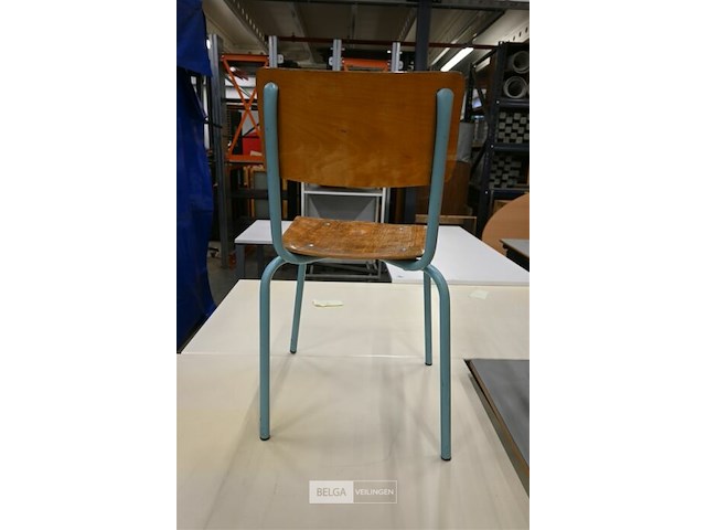 Partij houten stoelen - afbeelding 5 van  5