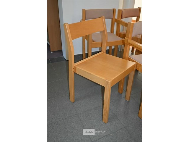 Partij houten stoelen - afbeelding 2 van  3
