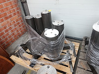 Partij houten tafels + metalen onderstel - afbeelding 7 van  10