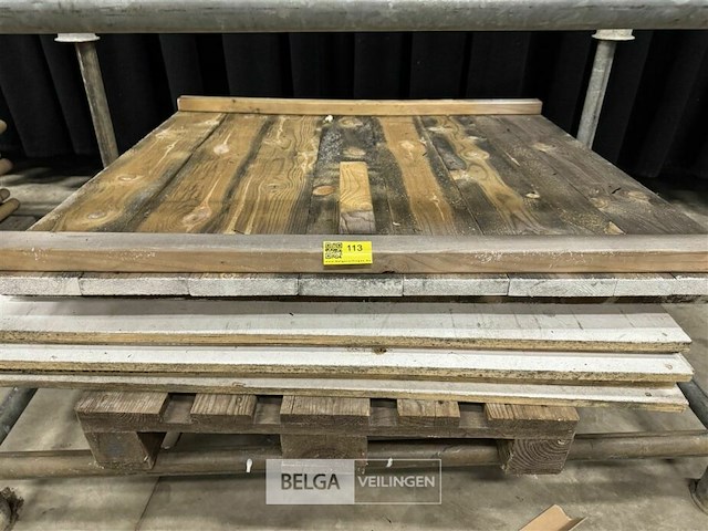 Partij houten wanden - afbeelding 1 van  4