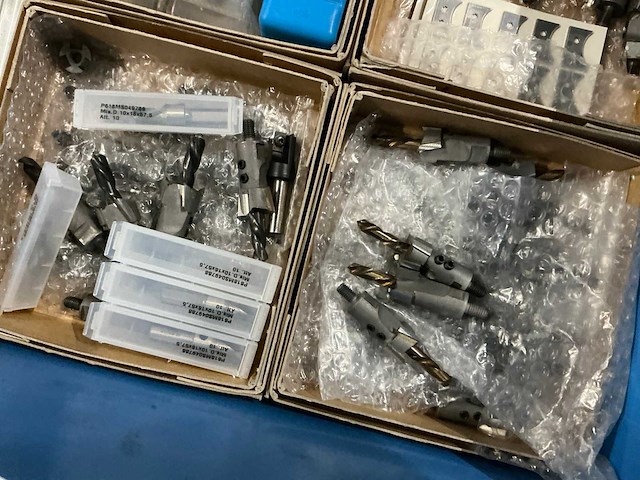 Partij houtfrezen - afbeelding 6 van  10