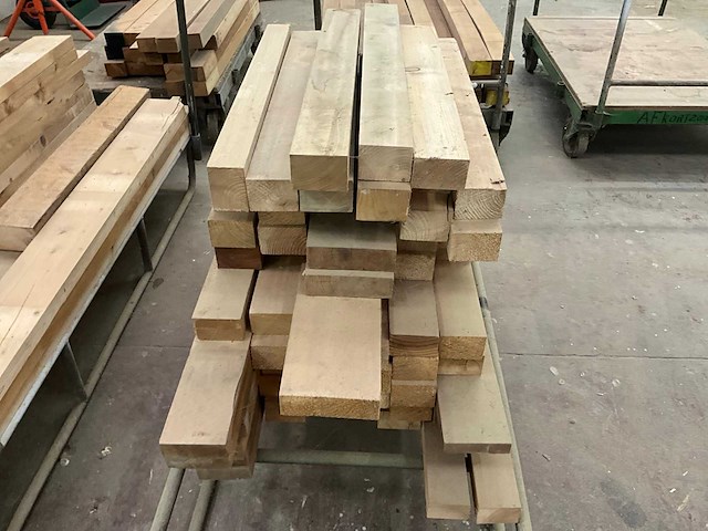 Partij houtresten - afbeelding 2 van  6