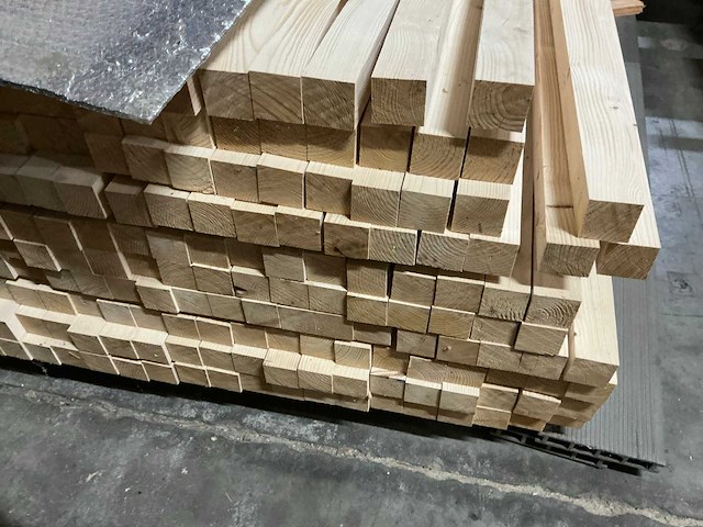 Partij houtvoorraad - afbeelding 4 van  9