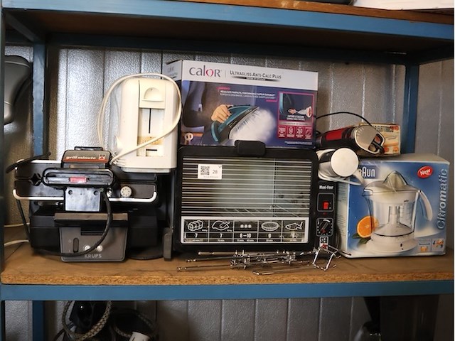 Partij huisraad - afbeelding 1 van  3