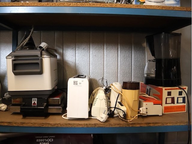 Partij huisraad - afbeelding 1 van  3