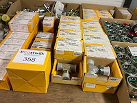 Partij hydrauliek componenten - afbeelding 8 van  9