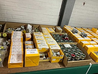 Partij hydrauliek componenten - afbeelding 1 van  6