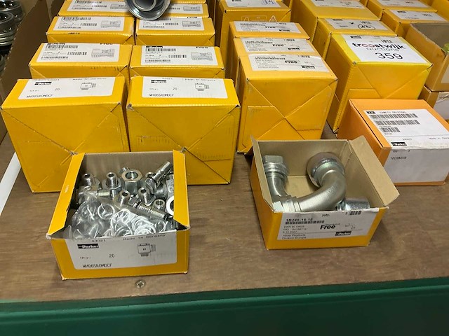 Partij hydrauliek componenten - afbeelding 2 van  6