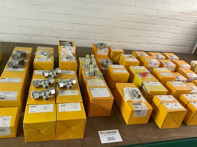Partij hydrauliek componenten - afbeelding 1 van  9