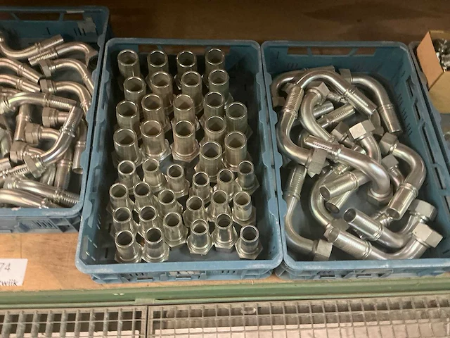 Partij hydrauliek pers-en slangkoppelingen - afbeelding 4 van  8