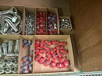Partij hydrauliek pers-en slangkoppelingen - afbeelding 2 van  7